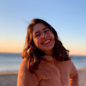 Meet your Posher, Juanita